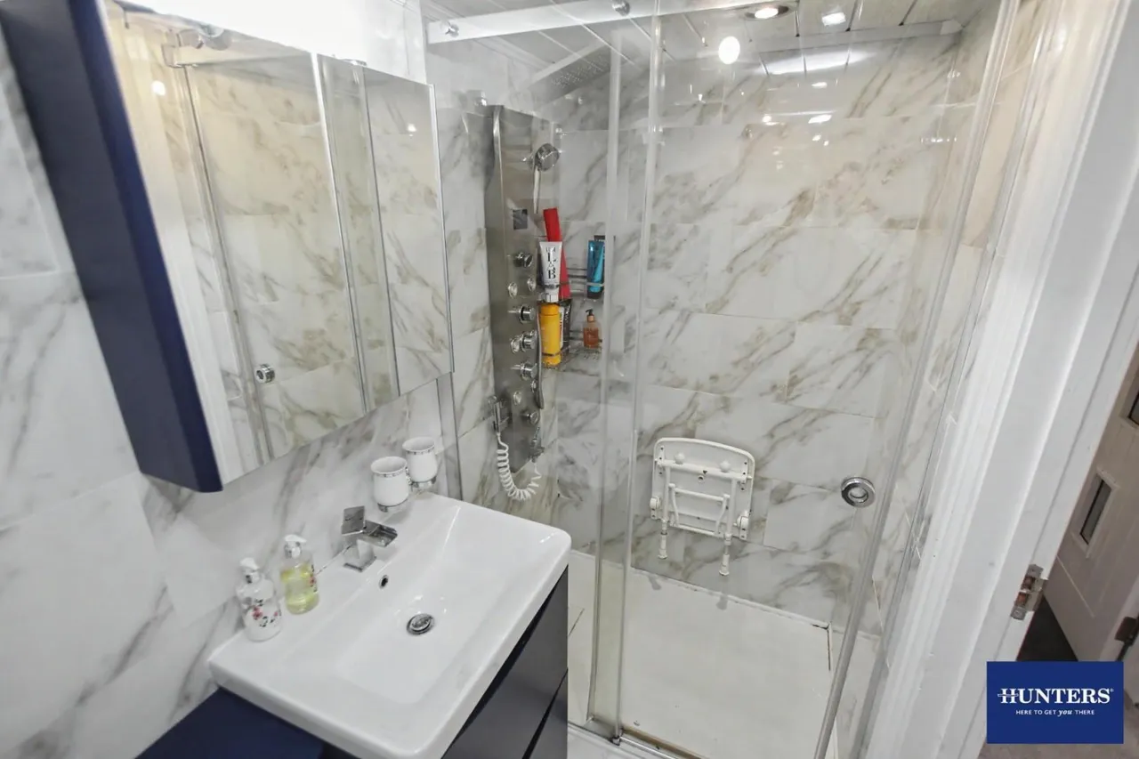Lichfield Mount, Bradford, BD2 1NX, photo 8