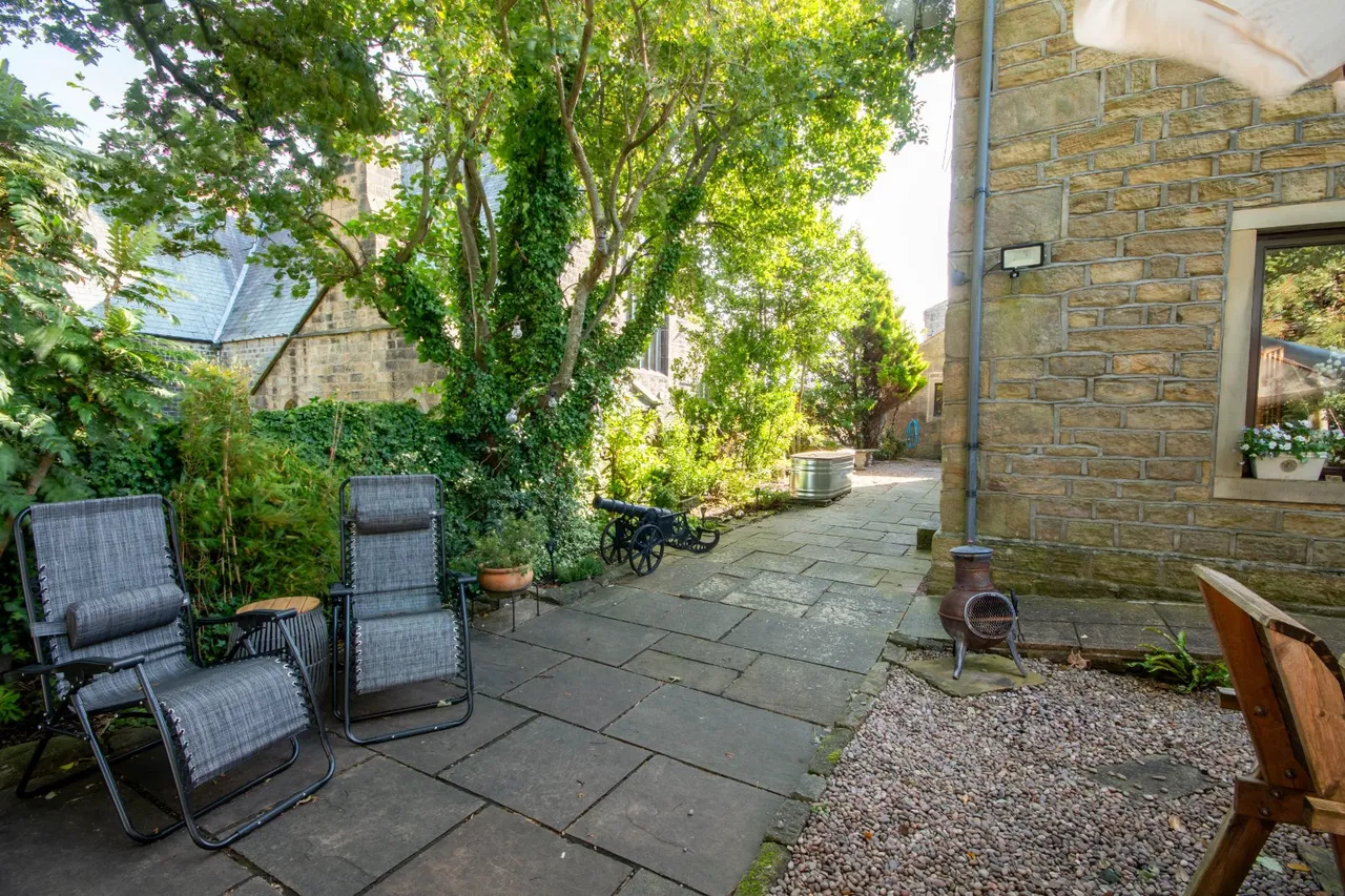 Fenton Court, Cullingworth, BD13, photo 15