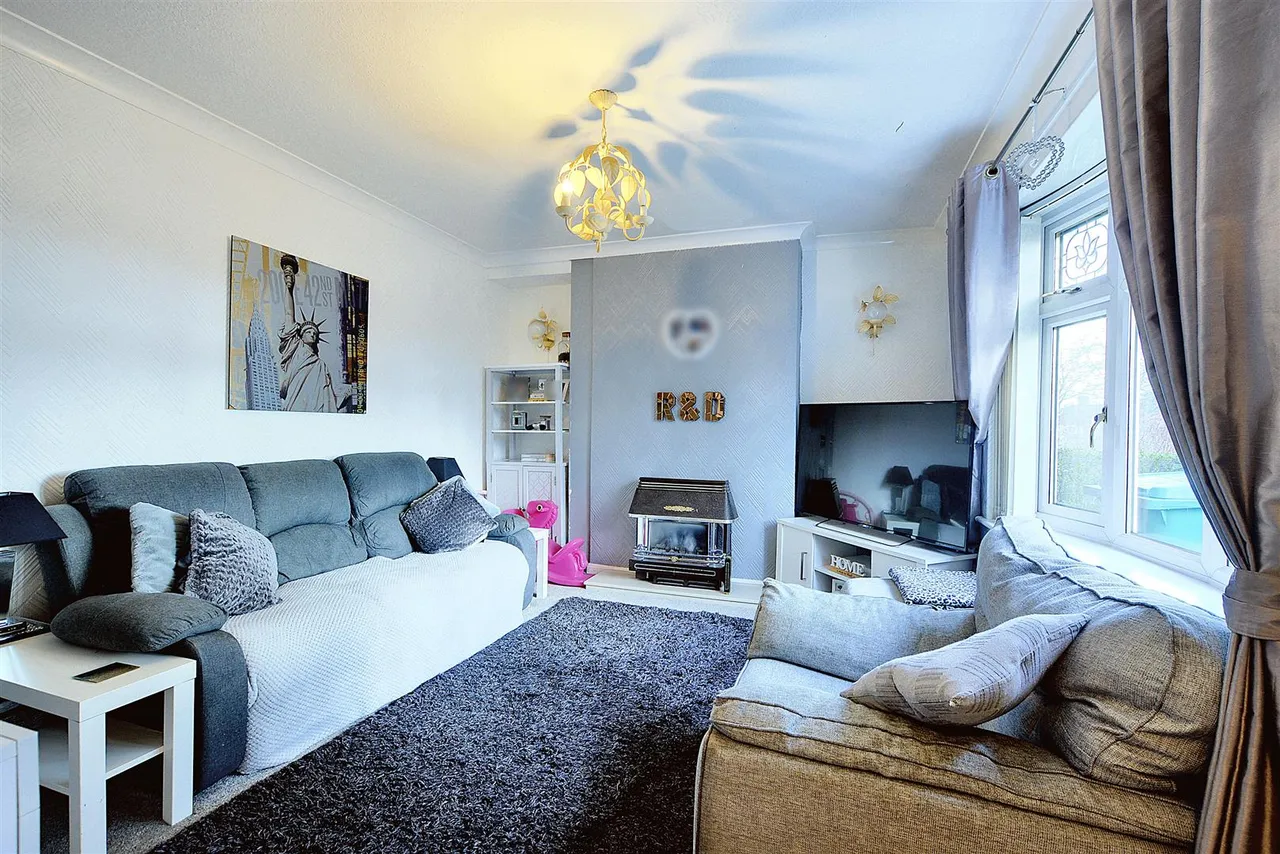 Woodside Road, Lenton Abbey, NG9, photo 6