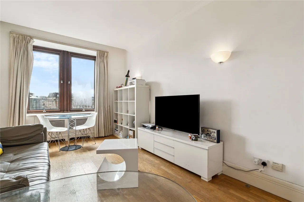 Belvedere Road, London, SE1, photo 12