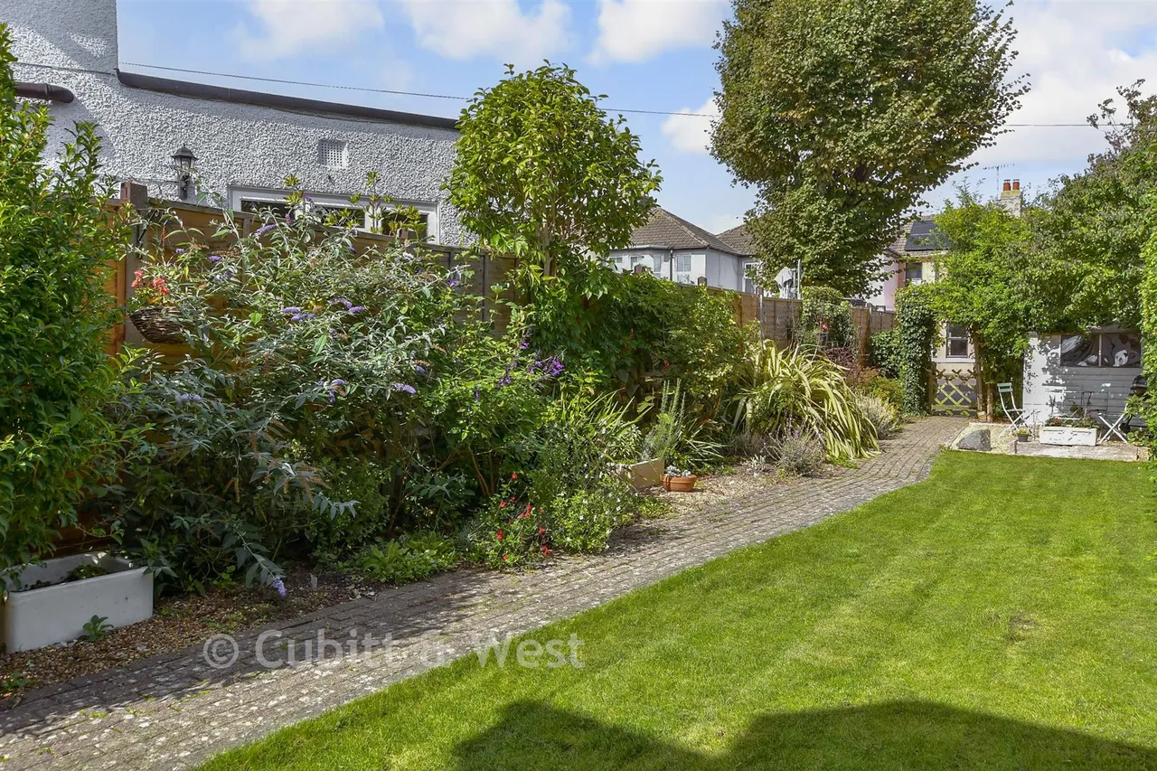 Kingsland Road, Worthing, BN14, photo 4