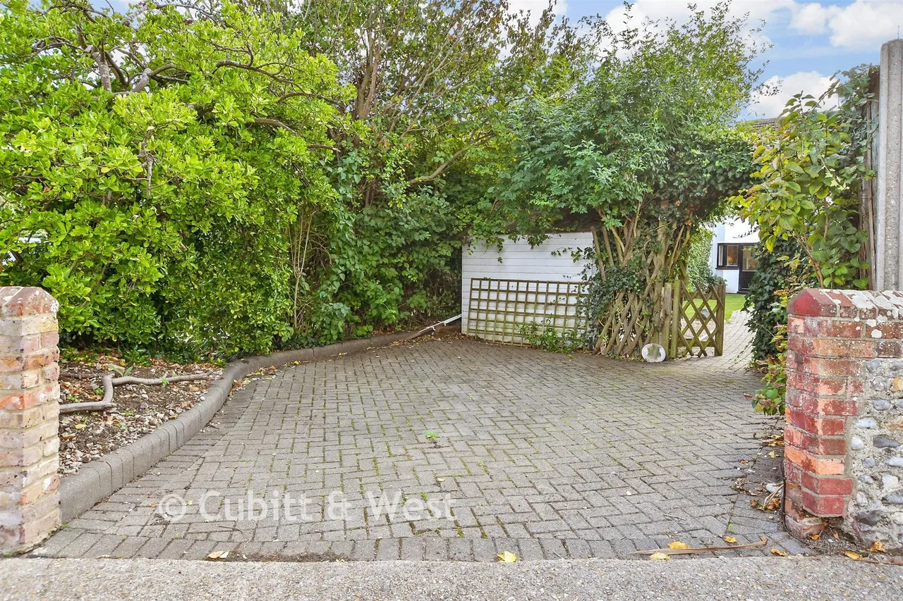 Kingsland Road, Worthing, BN14, photo 16