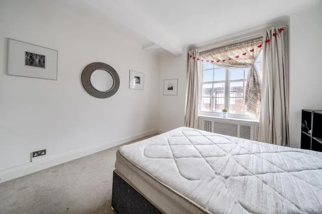 Queensway, London, W2, photo 14