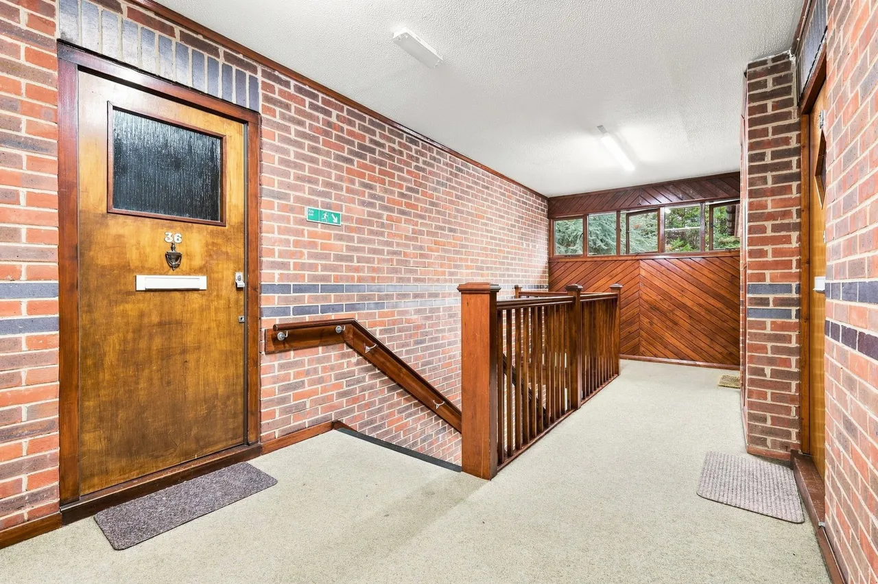Octavia Way, Staines, TW18, photo 4