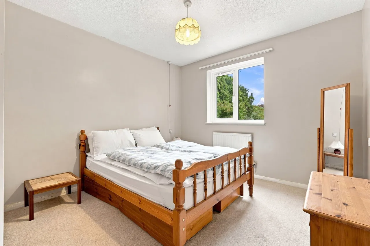 Octavia Way, Staines, TW18, photo 11