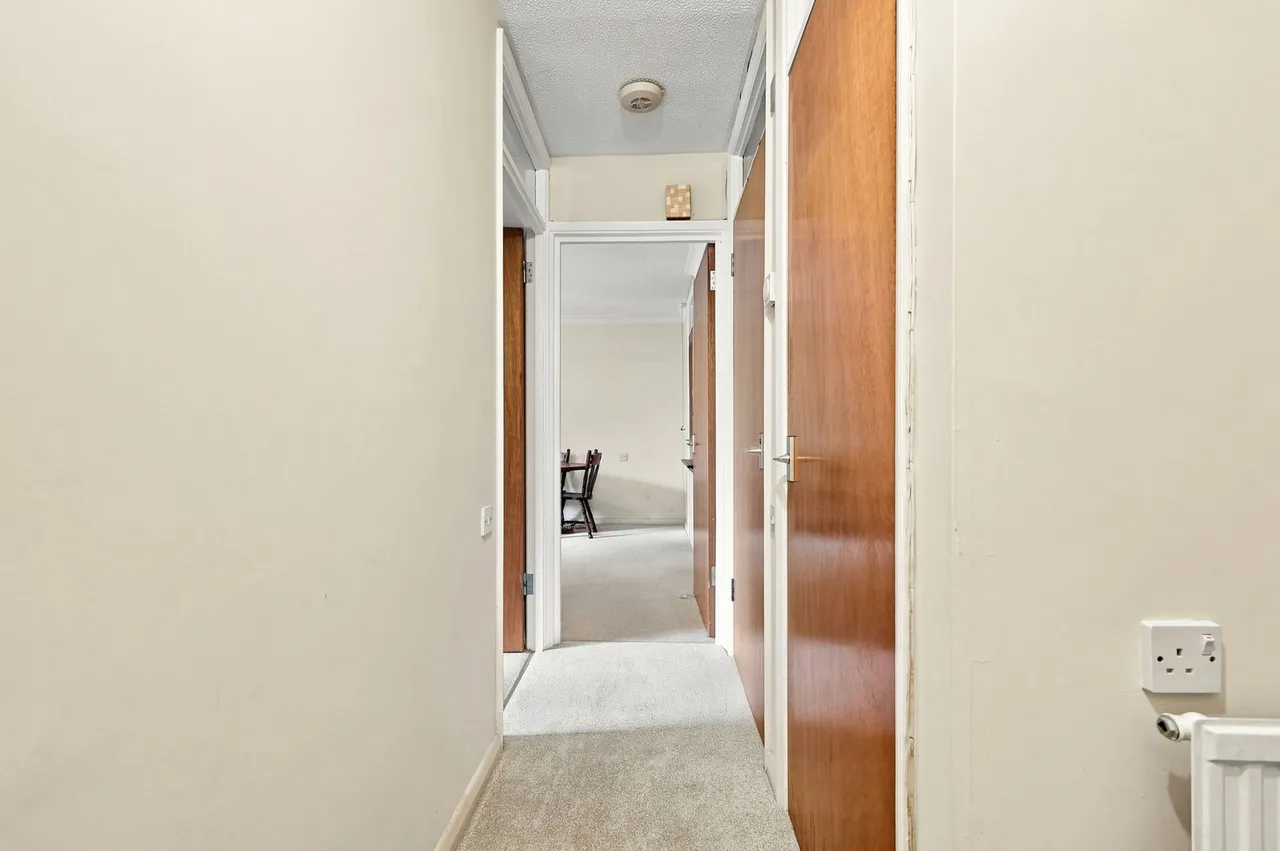 Octavia Way, Staines, TW18, photo 5