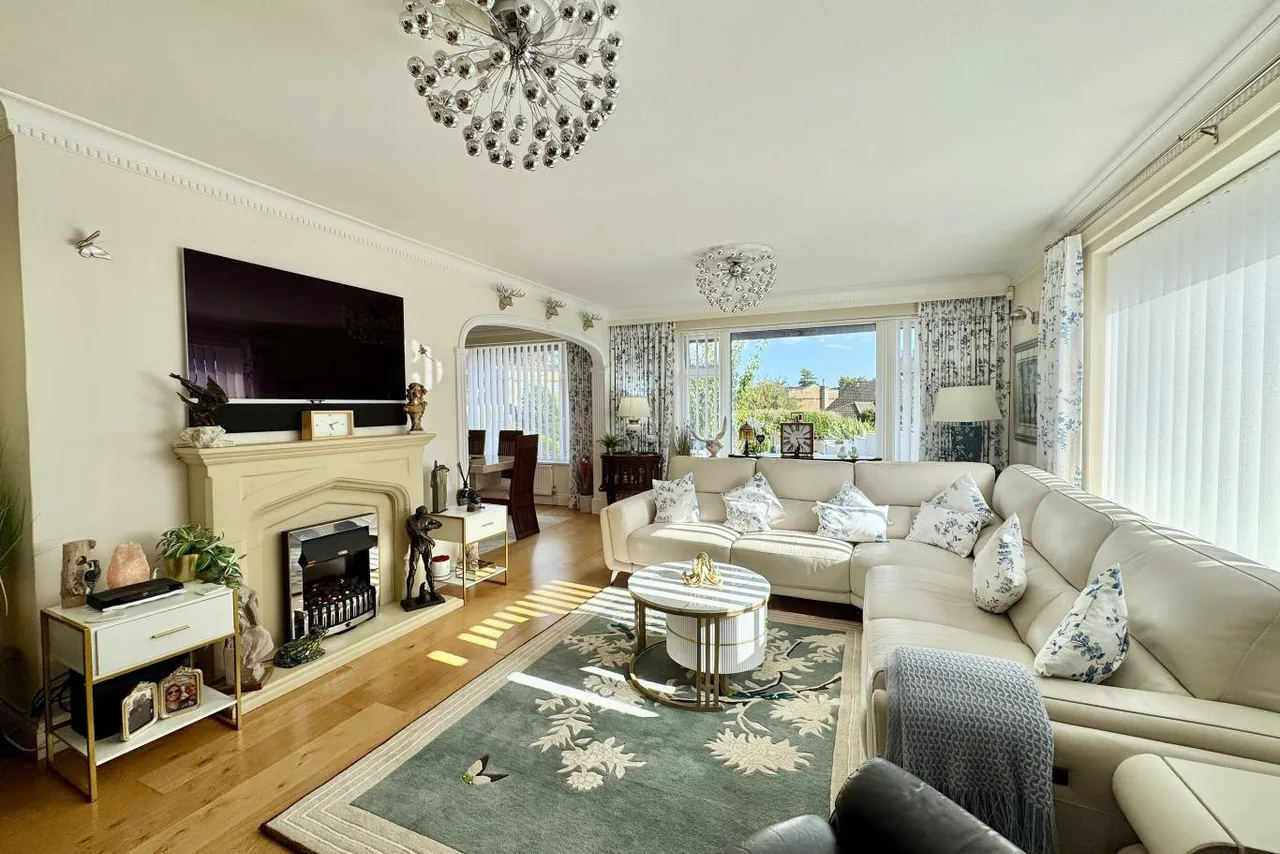 Branksome Wood Gardens, BH2, photo 2