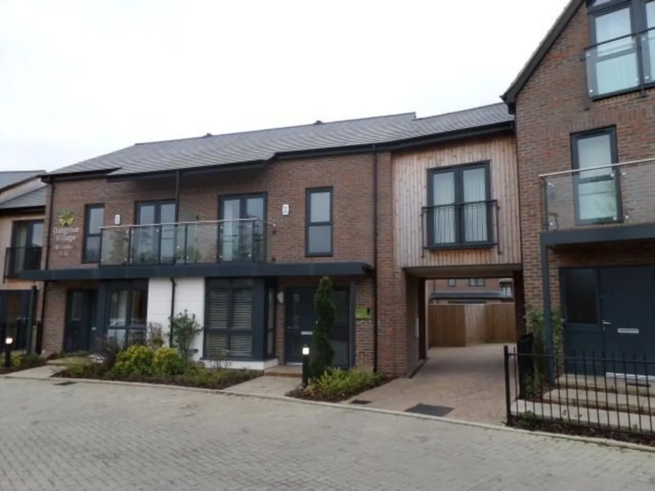 Ginsberg Crescent, Oakgrove, photo 2