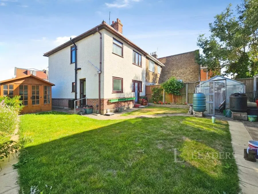 3 bed house for sale, Wellesley Road, Clacton-on-Sea, CO15