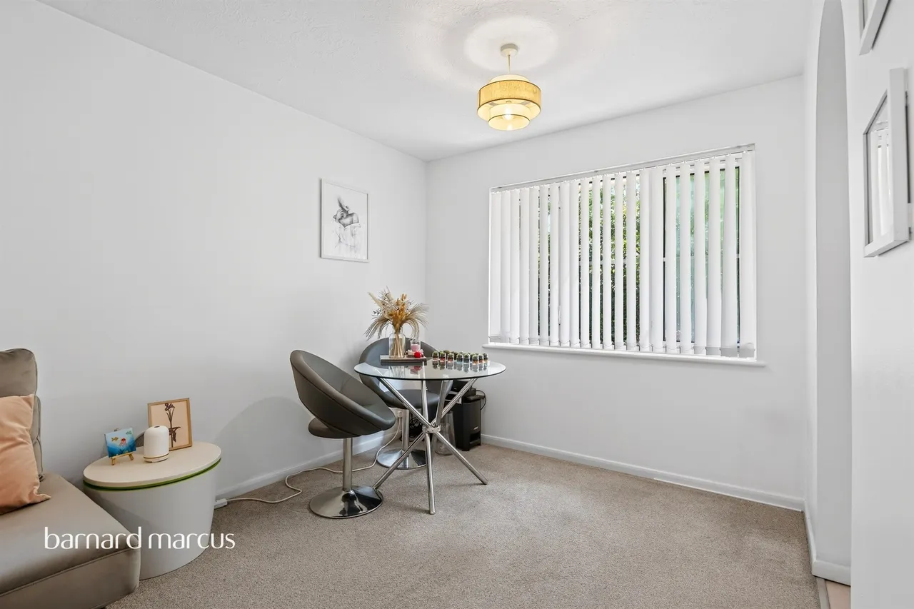 Evelyn Way, WALLINGTON, photo 5