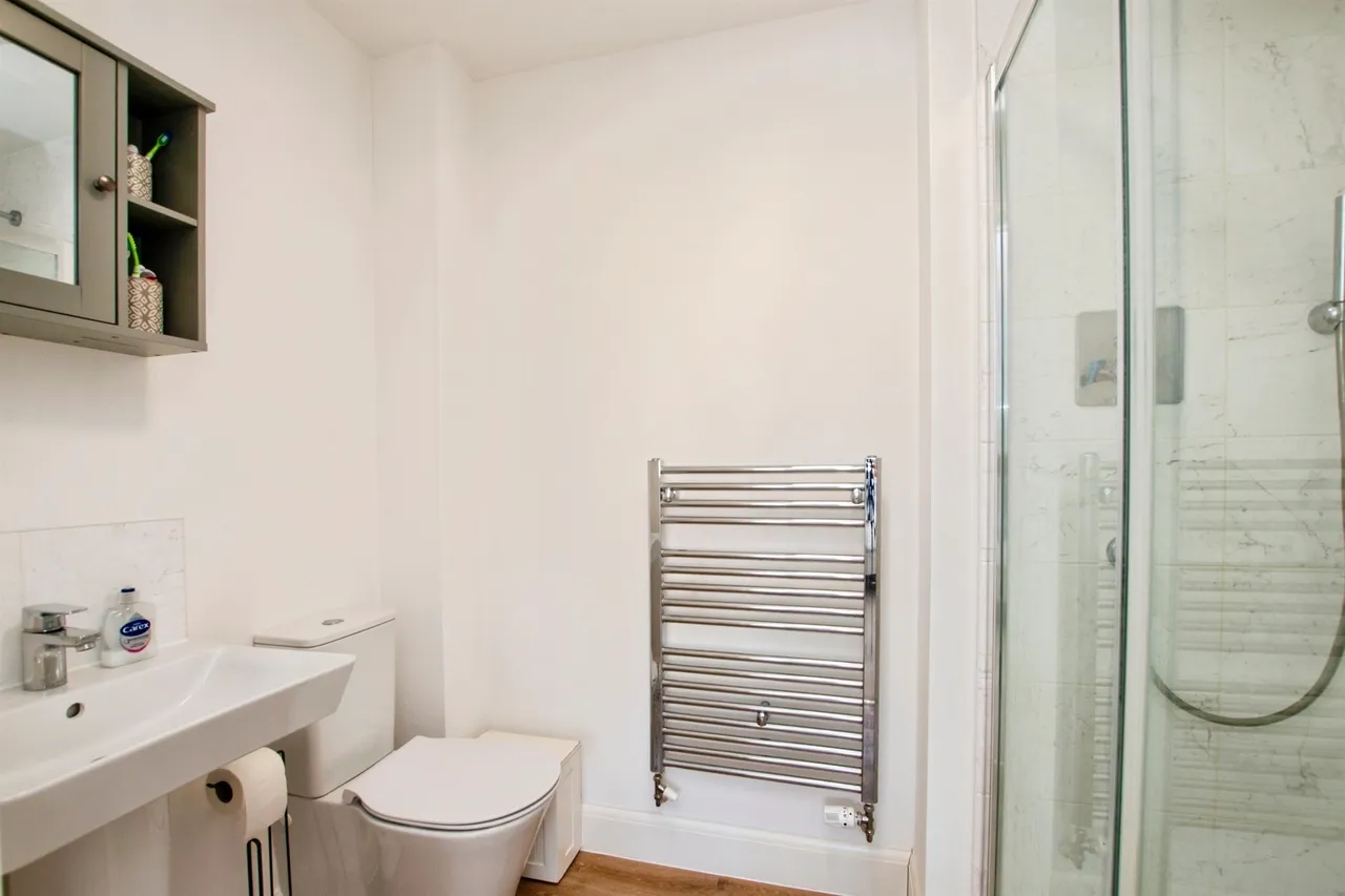 Manser Row, Longhedge, SP4, photo 12