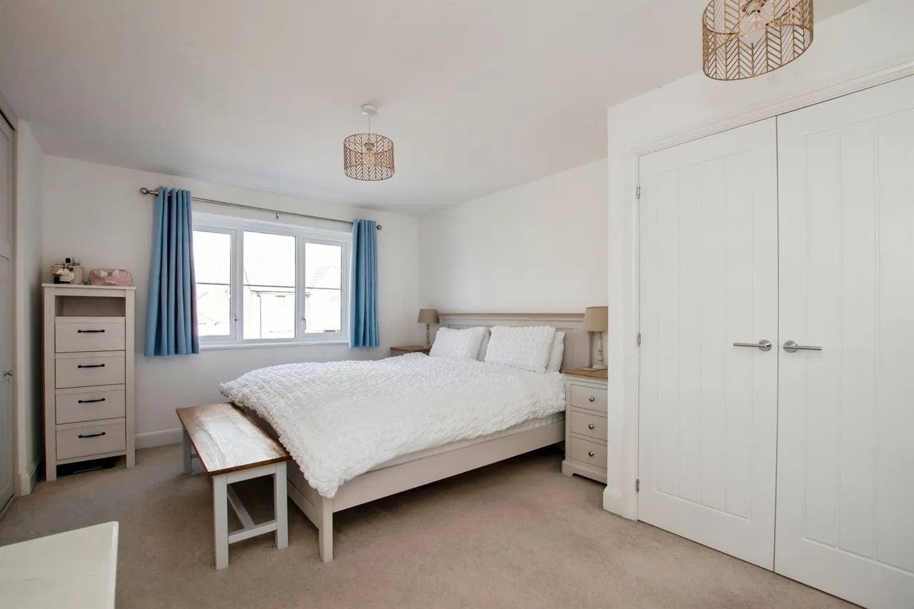 Manser Row, Longhedge, SP4, photo 10