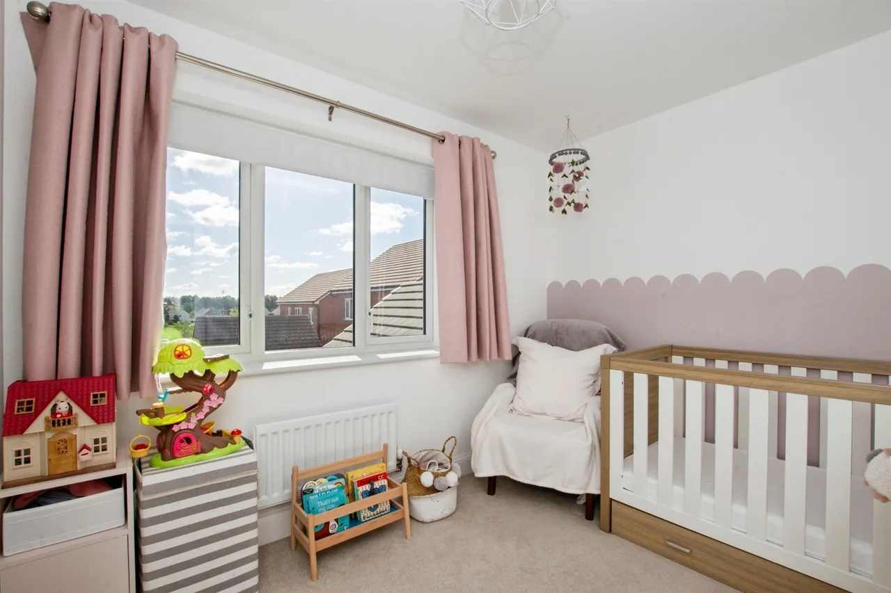 Manser Row, Longhedge, SP4, photo 14