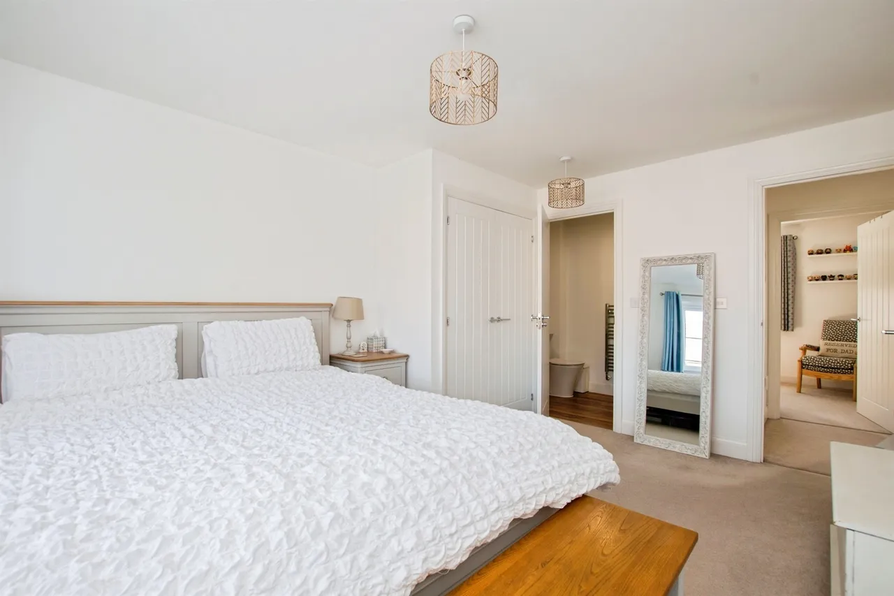 Manser Row, Longhedge, SP4, photo 11