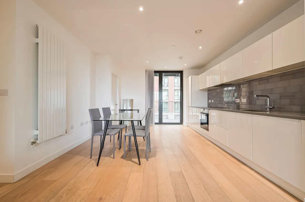 London, E16, photo 14
