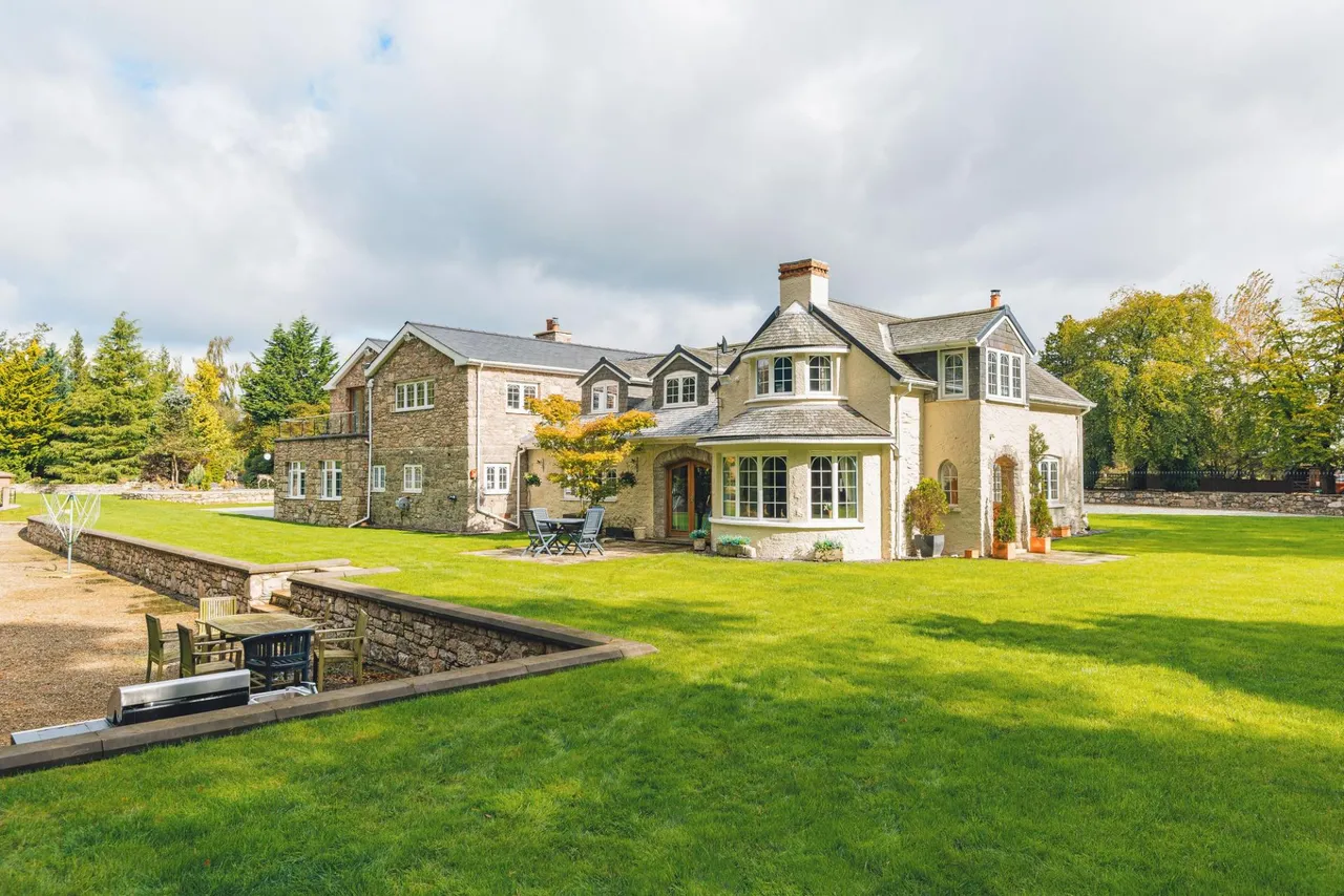 Llandegla Road, Llanarmon-Yn-Ial, CH7, photo 29