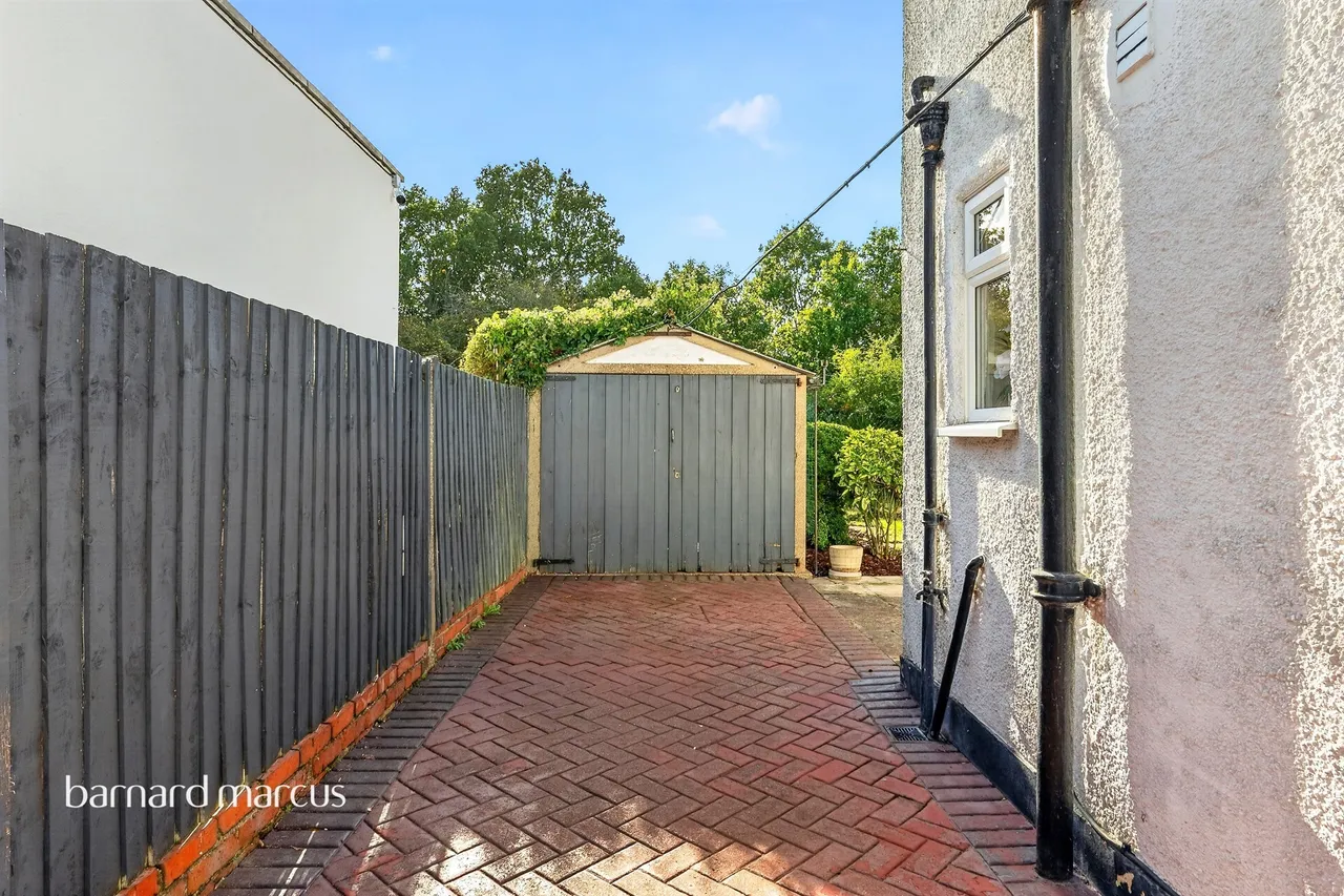 Portland Avenue, New Malden, KT3, photo 11