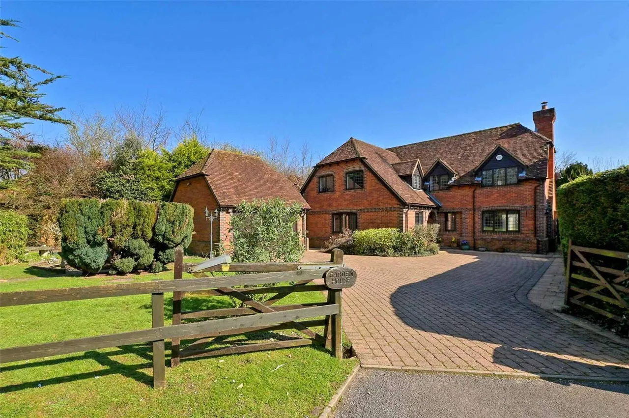 5 bed house for sale — Camley Park Drive, Maidenhead, Berkshire, SL6 6QF