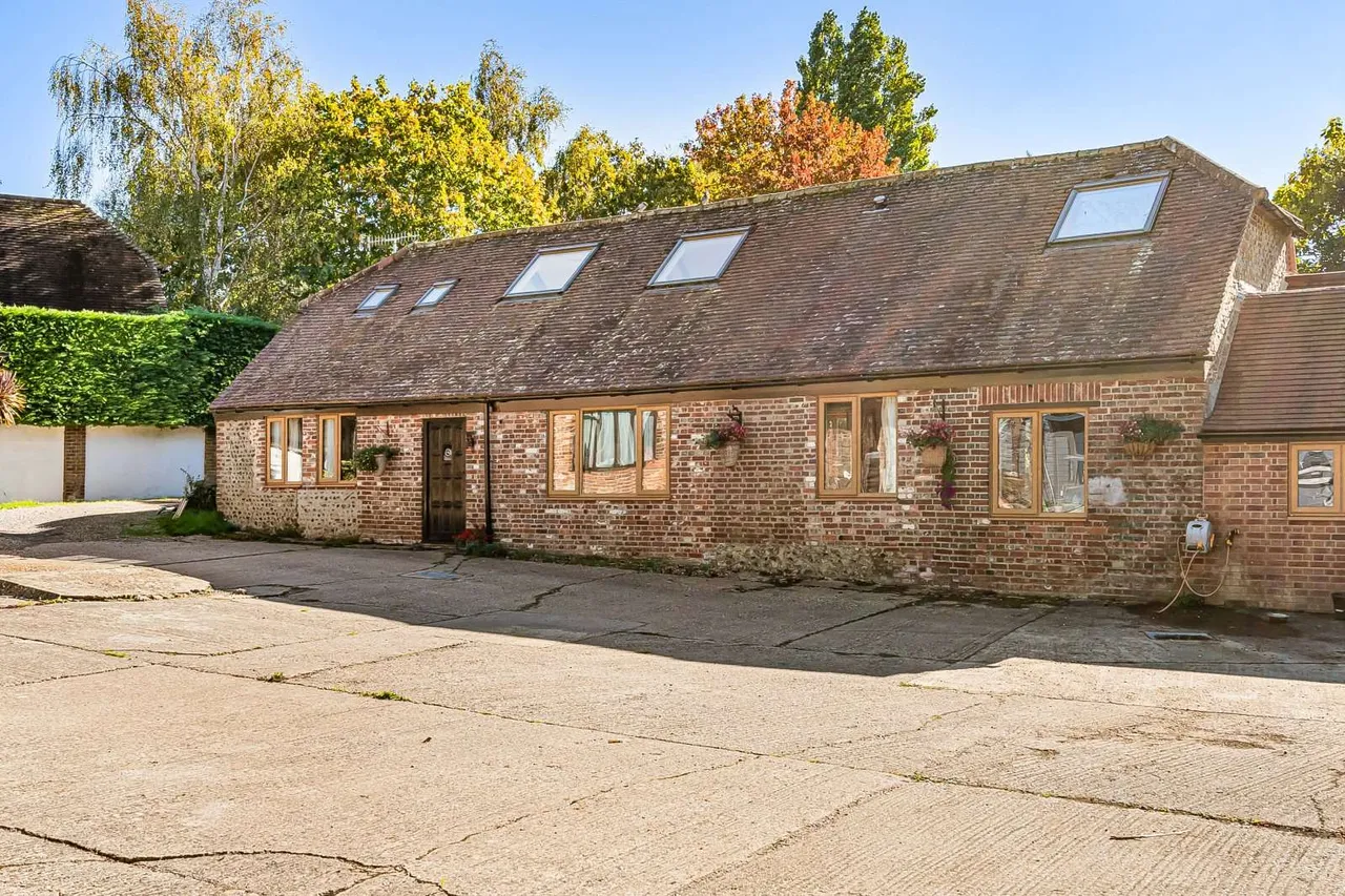 Hill Lane, Barnham, PO22, photo 26