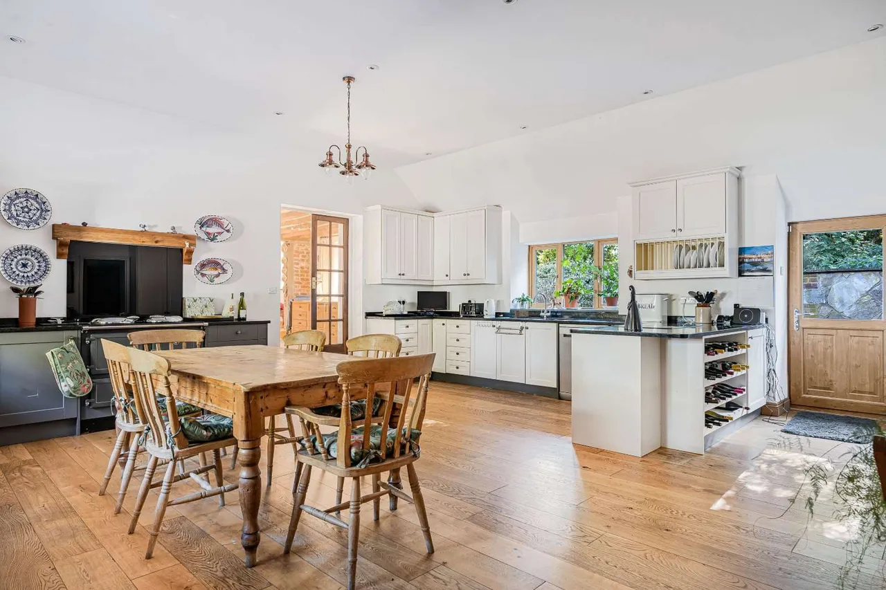 Hill Lane, Barnham, PO22, photo 7