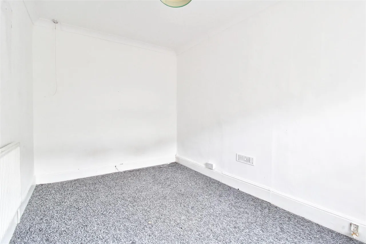 Queen Street, Abertillery, NP13 1AN, photo 5
