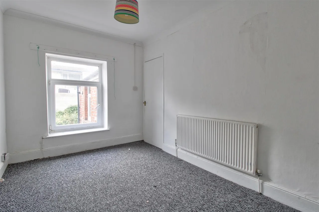 Queen Street, Abertillery, NP13 1AN, photo 6