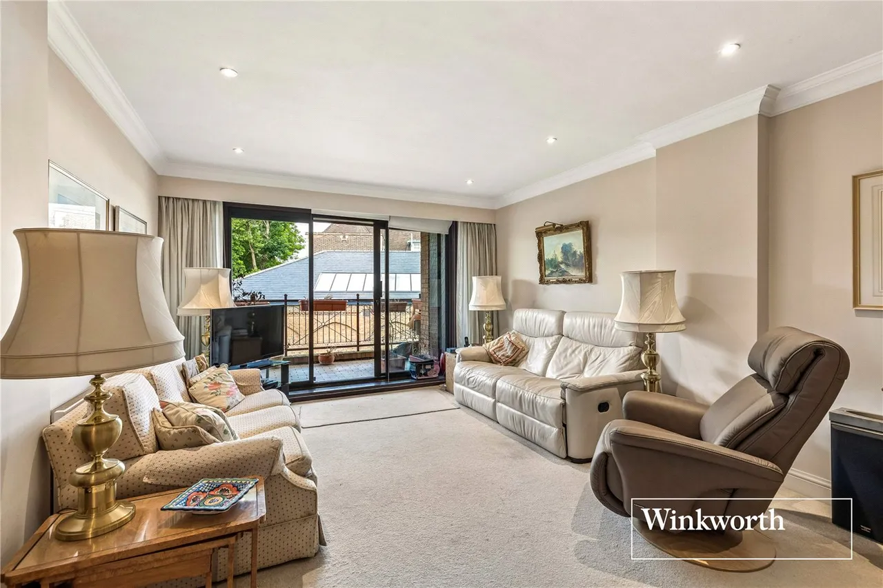 Regents Park Road, Finchley, London, N3, photo 12
