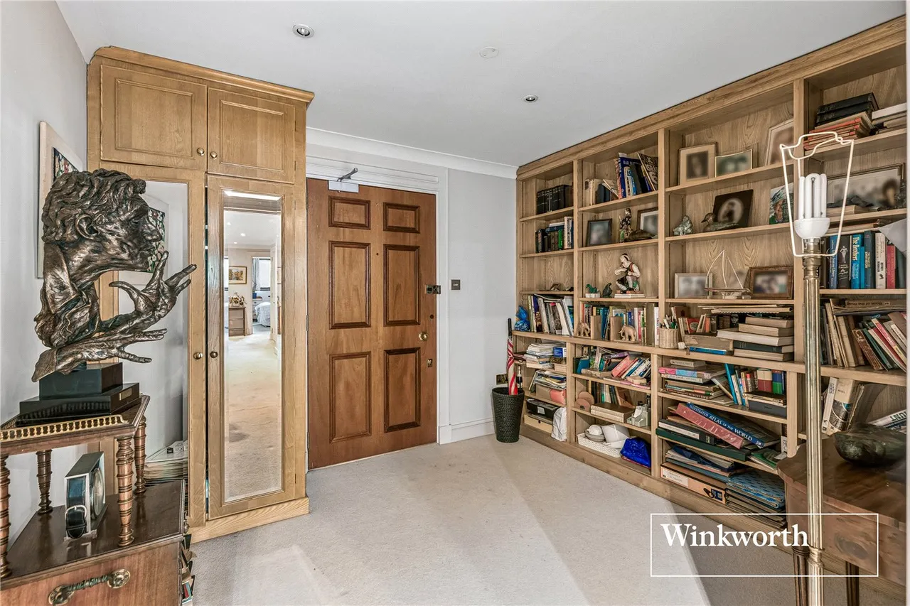 Regents Park Road, Finchley, London, N3, photo 9