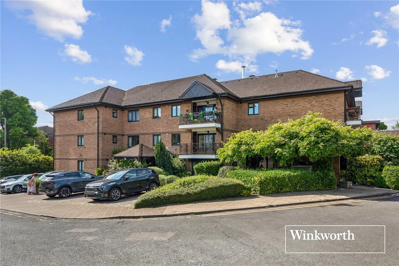 Regents Park Road, Finchley, London, N3, photo 10