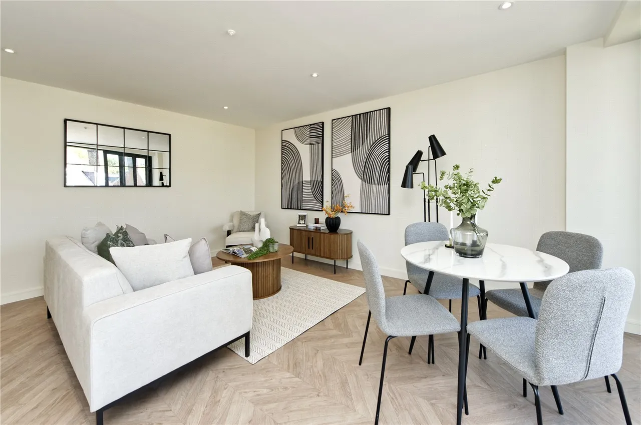 2 bed flat for sale, High Street, Beckenham, BR3