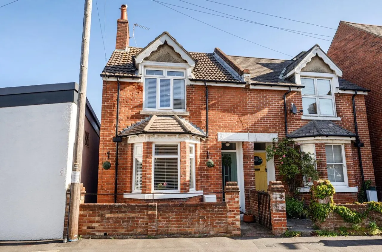 3 bed house for sale, Hanbury Rd, Swanage, BH19
