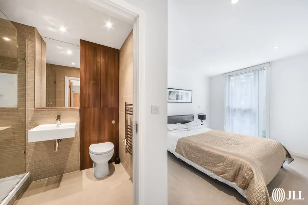 Goodchild Road, London, N4, photo 11
