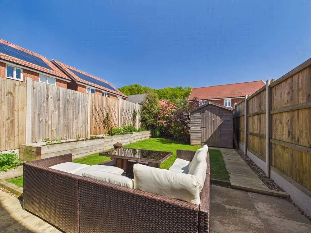 Wardle Close, Brantham, CO11, photo 14