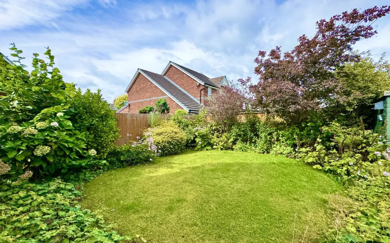 Washbrook Close, St Helens, photo 22