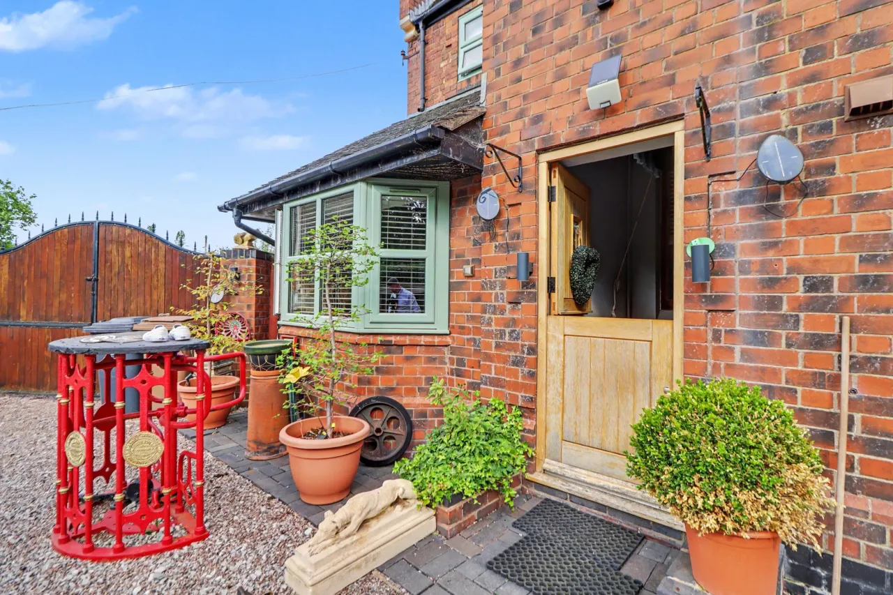 Caverswall Lane, Stoke-On-Trent, photo 16