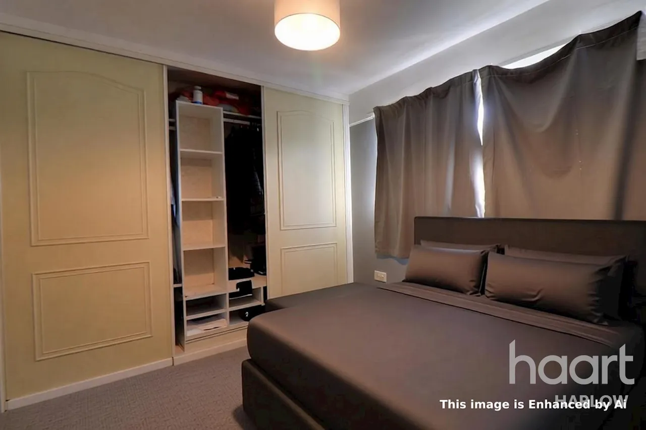 Rectory Wood, CM20, photo 6