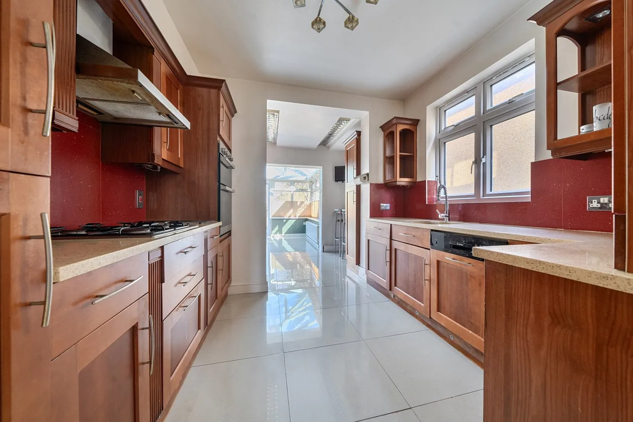 Marvels Lane, SE12, photo 3