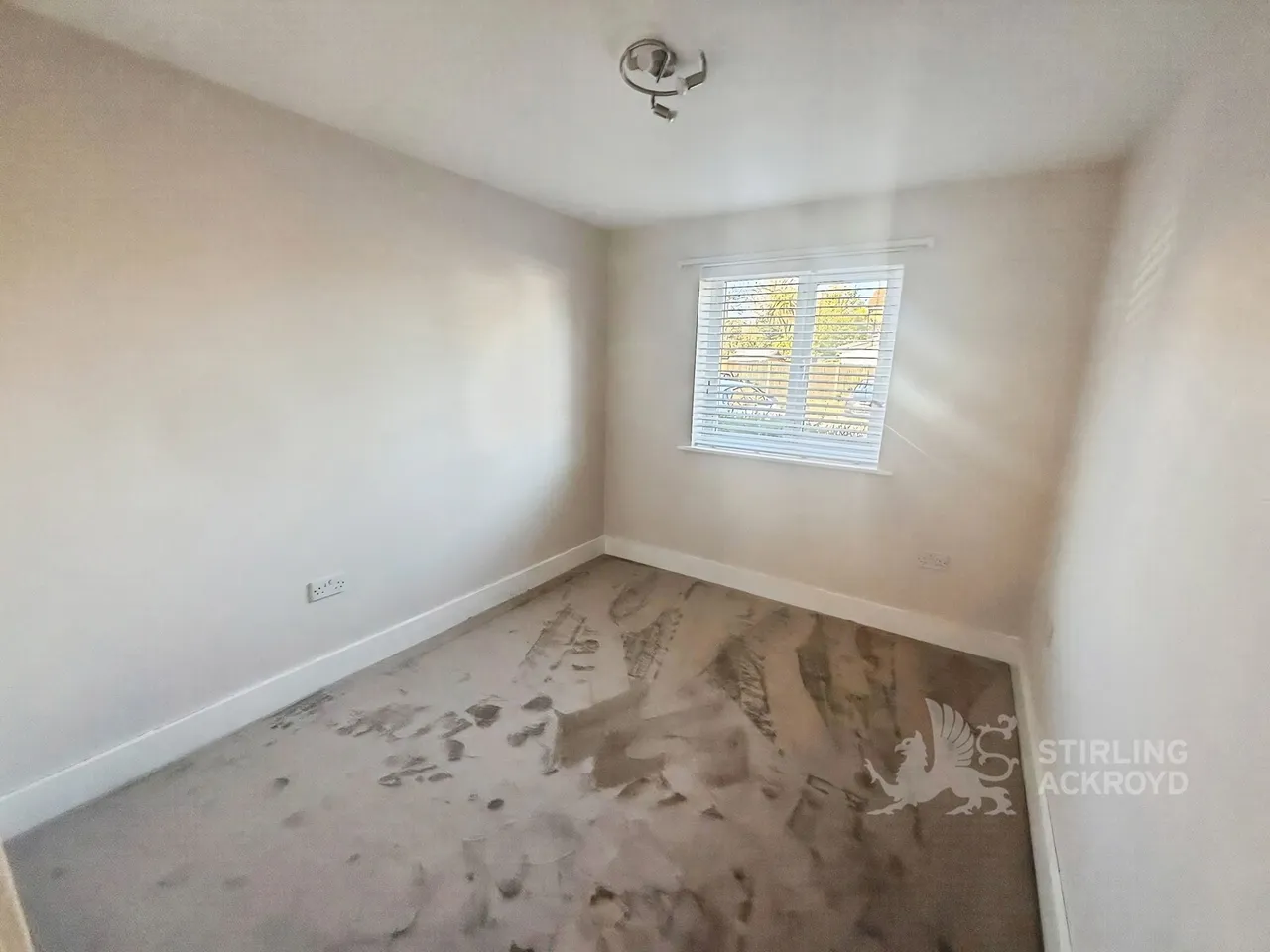 Seymour Way, Sunbury-on-Thames, TW16, photo 6