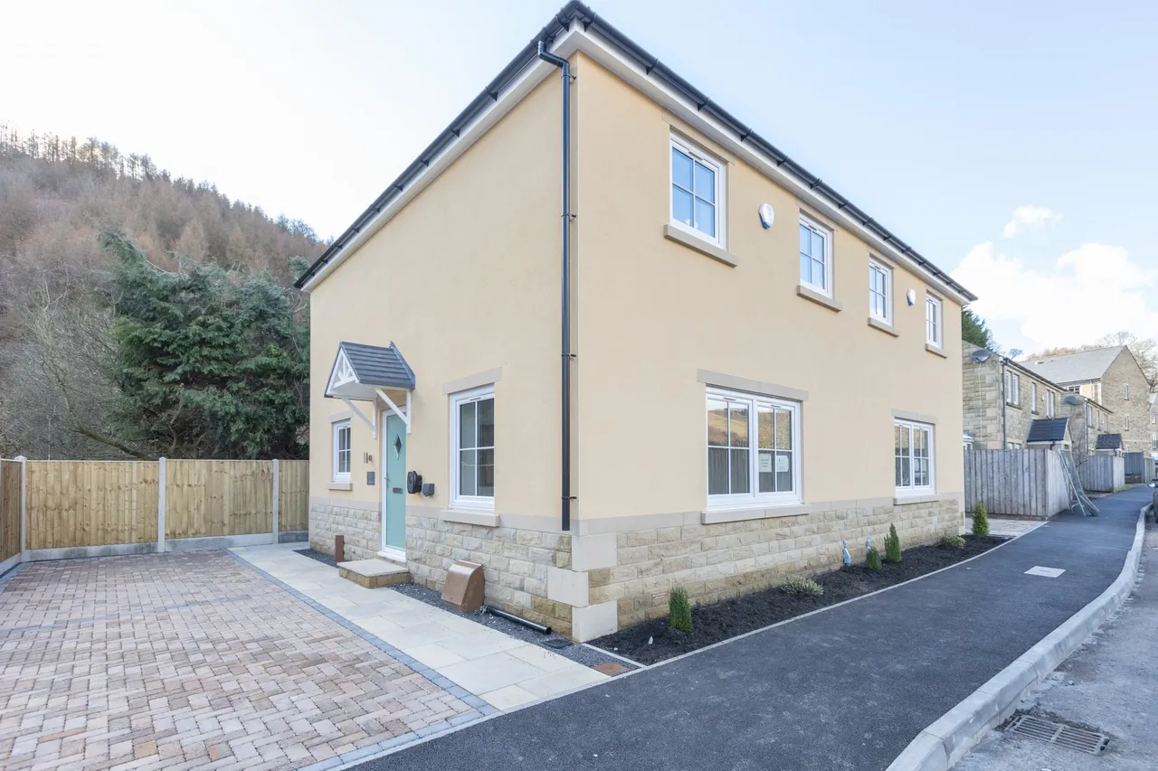 Ivy Place, Todmorden, OL14, photo 4