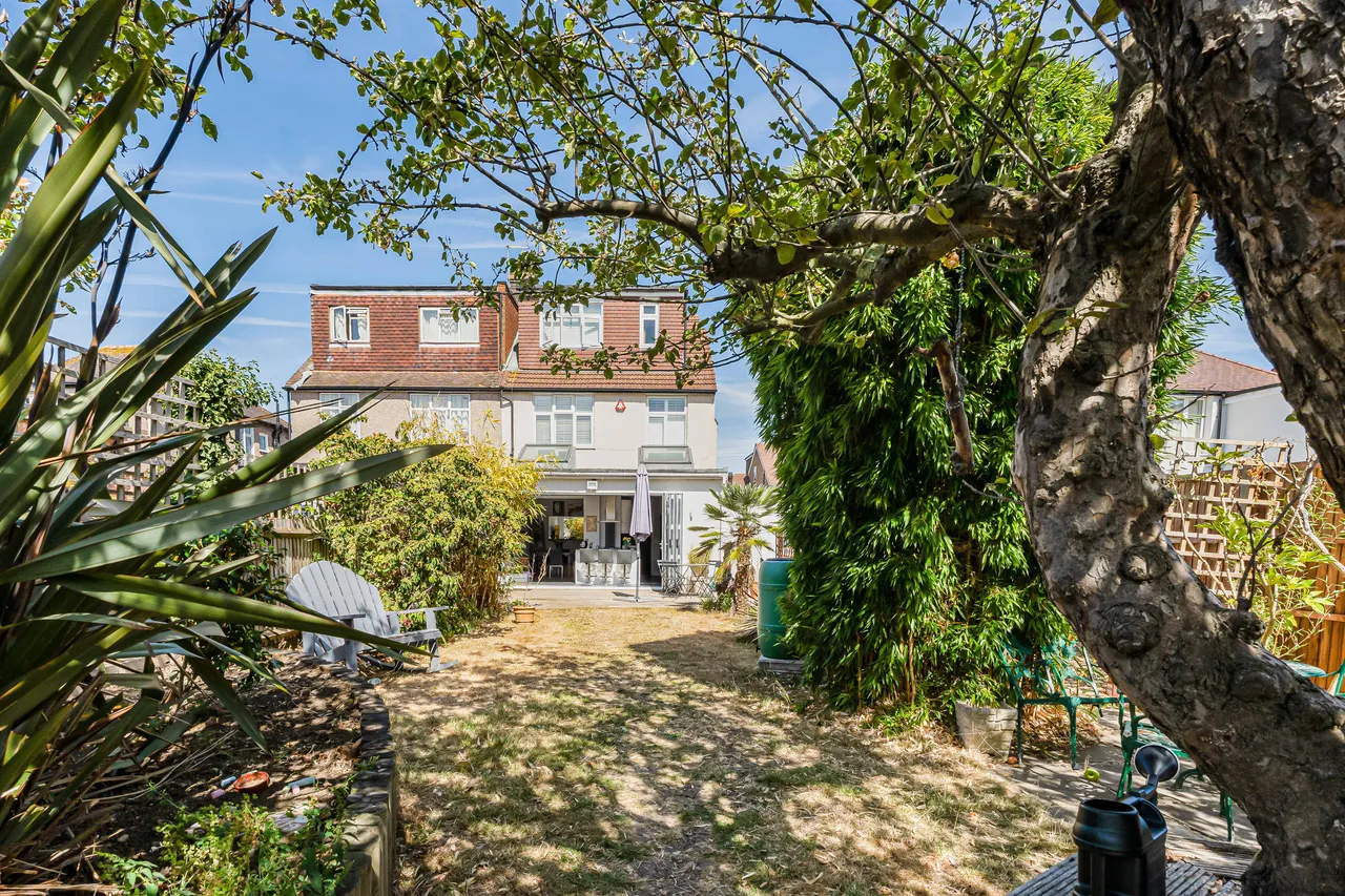 Rusland Park Road, Harrow, HA1, photo 2