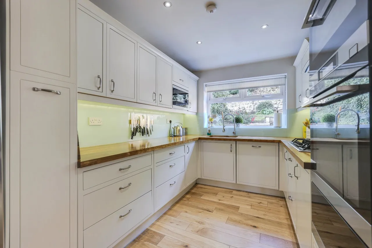 New Crescent, Horsforth, LS18, photo 6