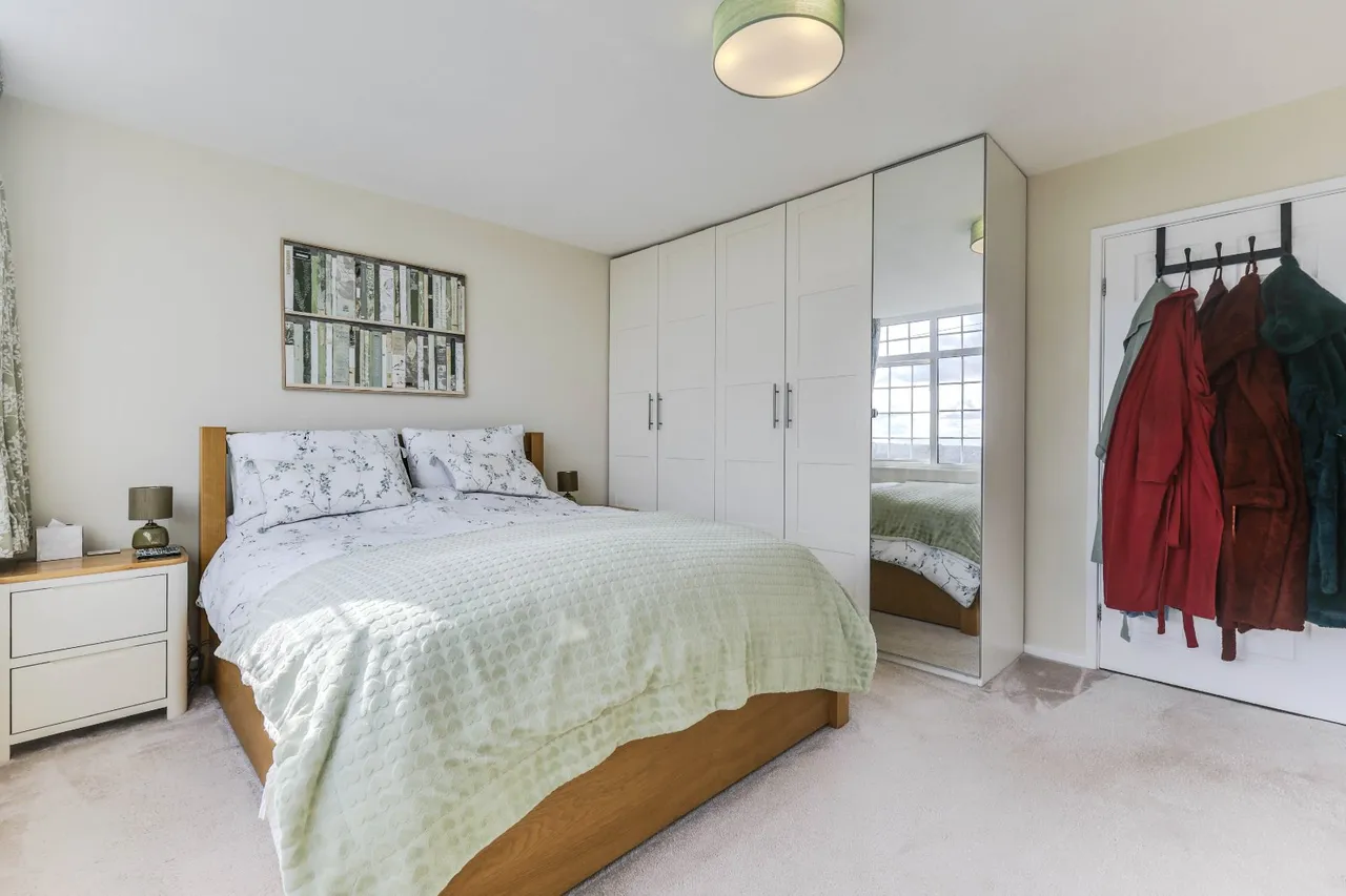 New Crescent, Horsforth, LS18, photo 11