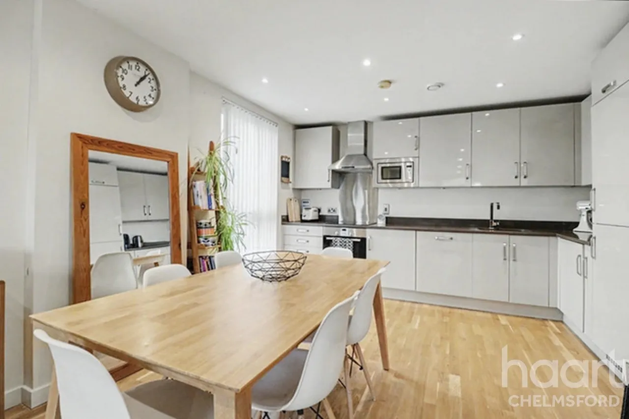 Burgess Springs, Chelmsford, CM1, photo 6