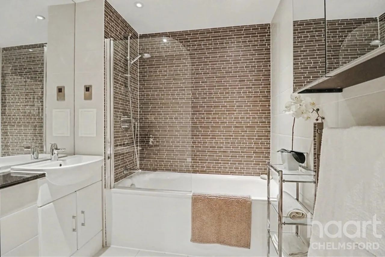 Burgess Springs, Chelmsford, CM1, photo 9
