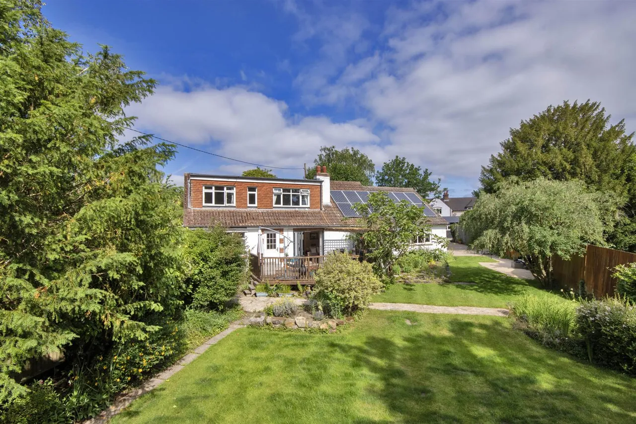 4 bed house for sale, Powder Mills, Leigh