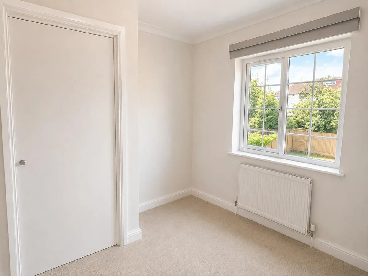 The Vale, London, NW11, photo 16
