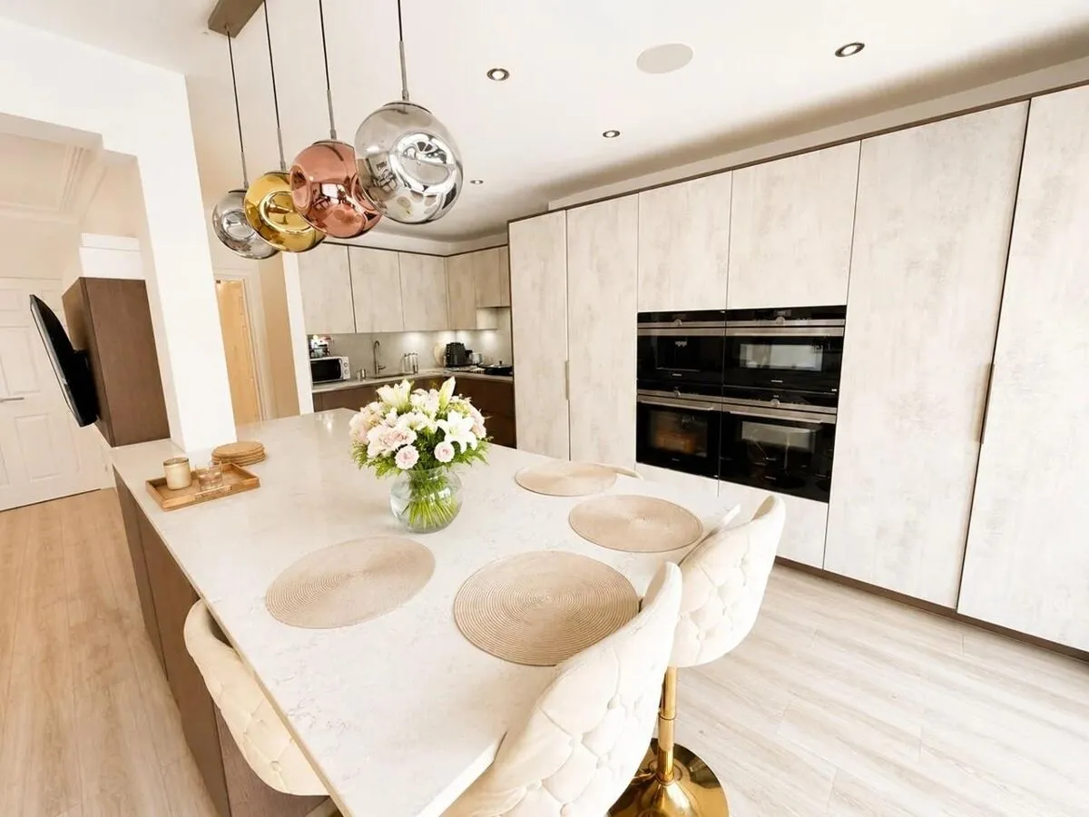 The Vale, London, NW11, photo 2