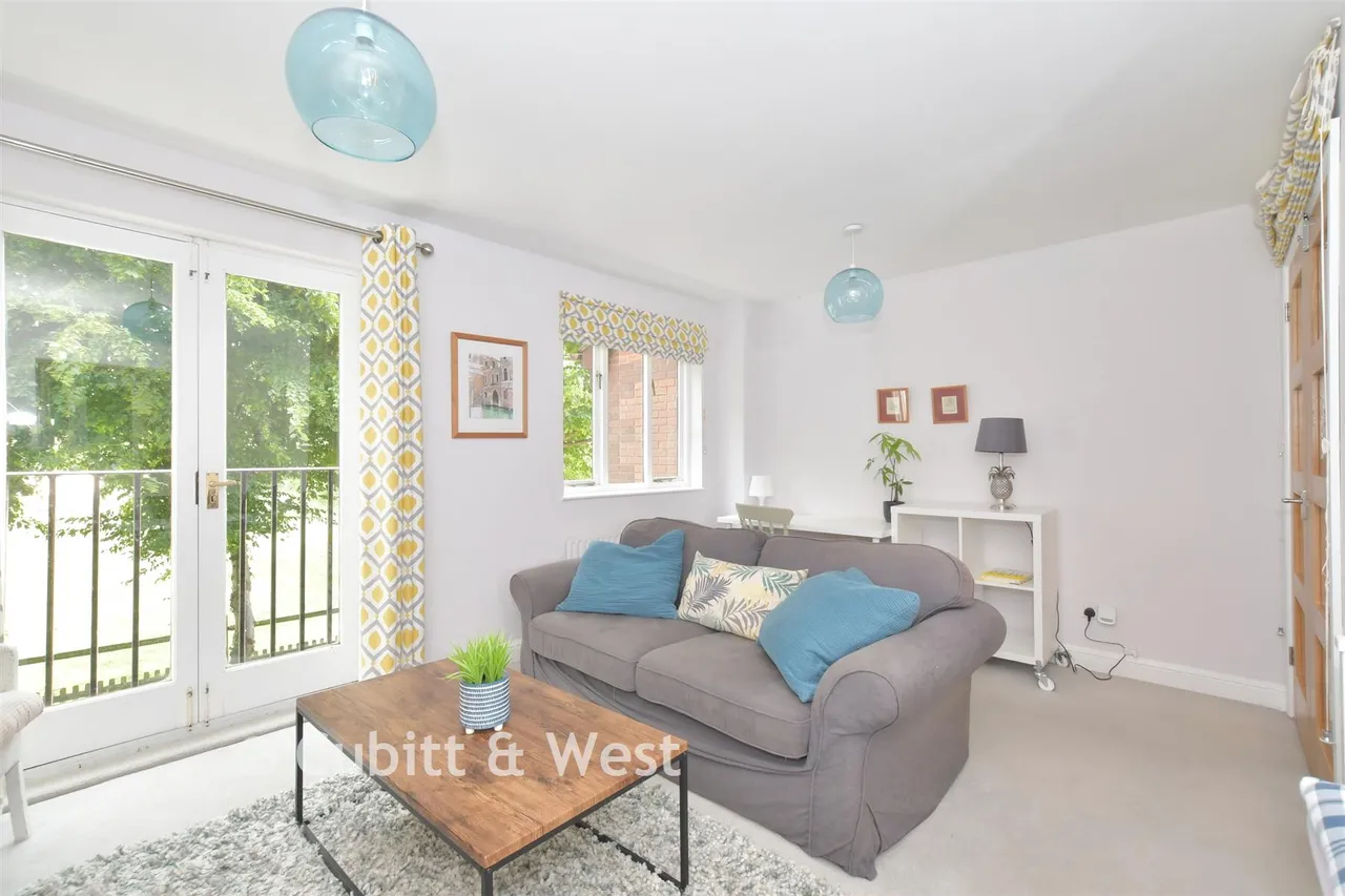 Penfolds Place, Arundel, BN18, photo 5