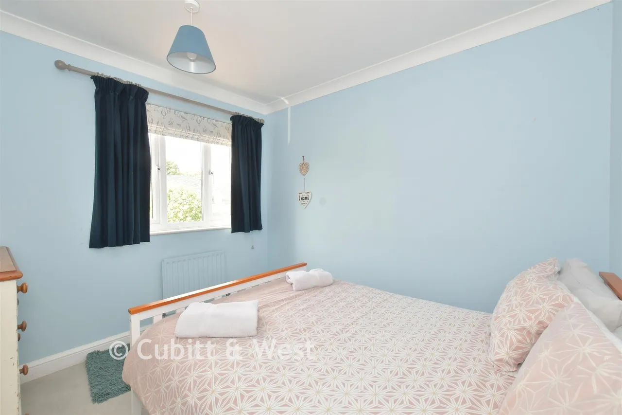 Penfolds Place, Arundel, BN18, photo 8
