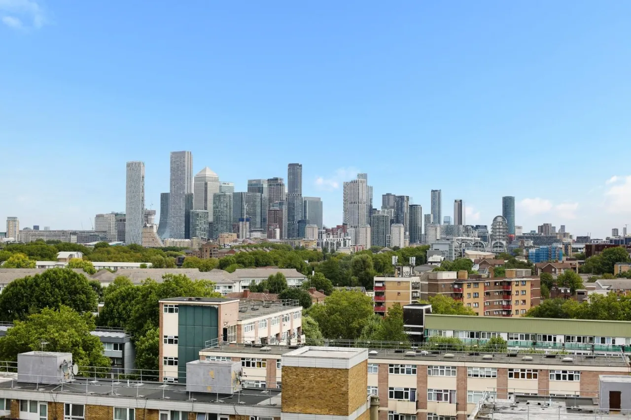 2 bed flat for sale — Rotherhithe New Road, London